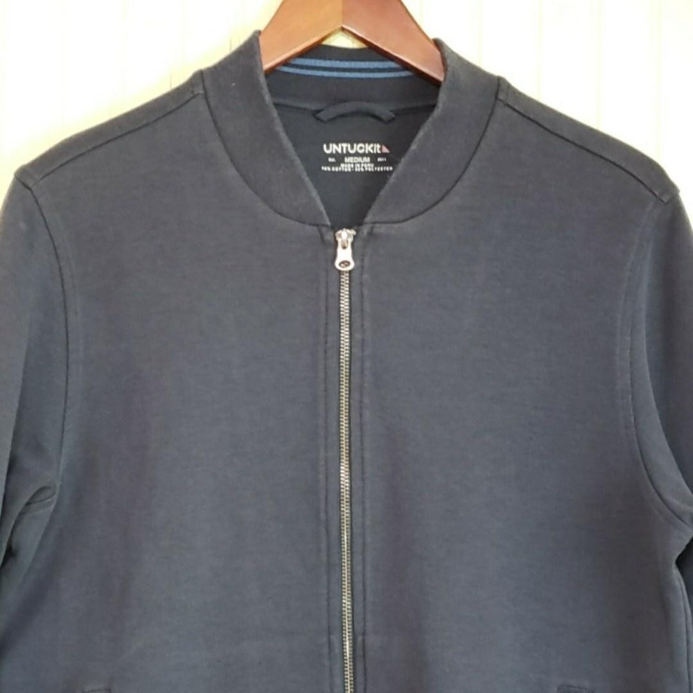 Untuckit Jacket Mens Medium Blue Knit Bomber Full Zip Pockets Lightweight Fall